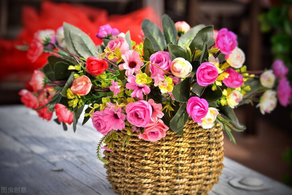 缘似烟花陨灭，情如海天深深，远方的某人，我真的好想你