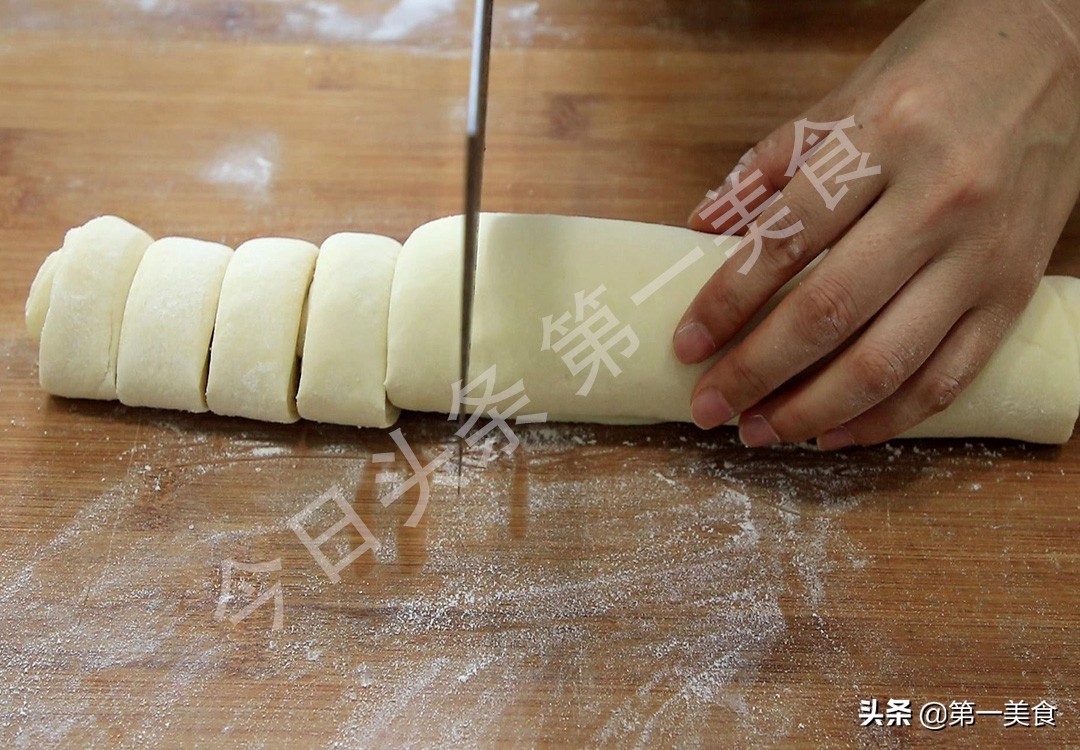 我家从来不买面包，6种自制小面包，比外面买的还好吃，蓬松暄软