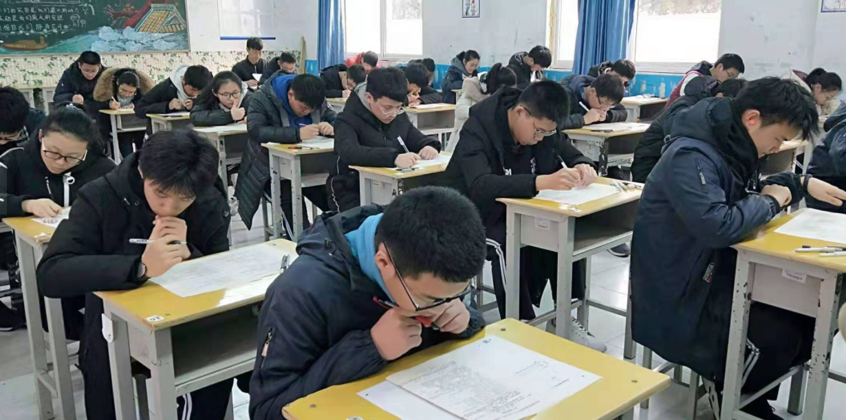 高考分数和模拟考分数相差多少？985学长说完后，学生心里有数了