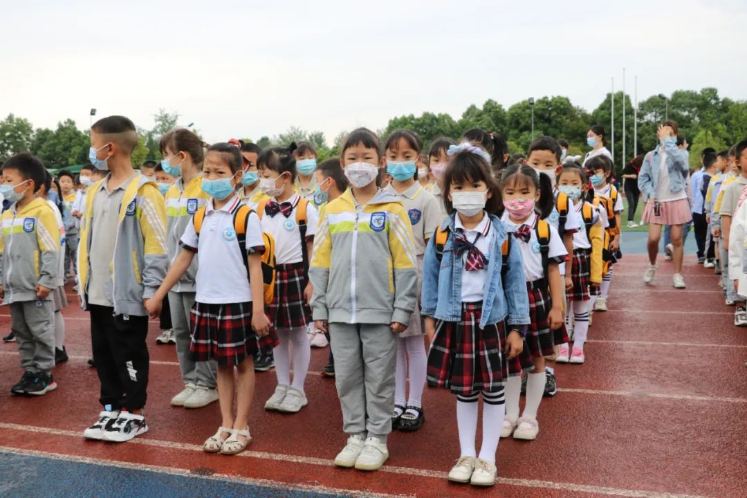 实验小学外国语学校与机关幼儿园携手开展幼小衔接交流体验活动