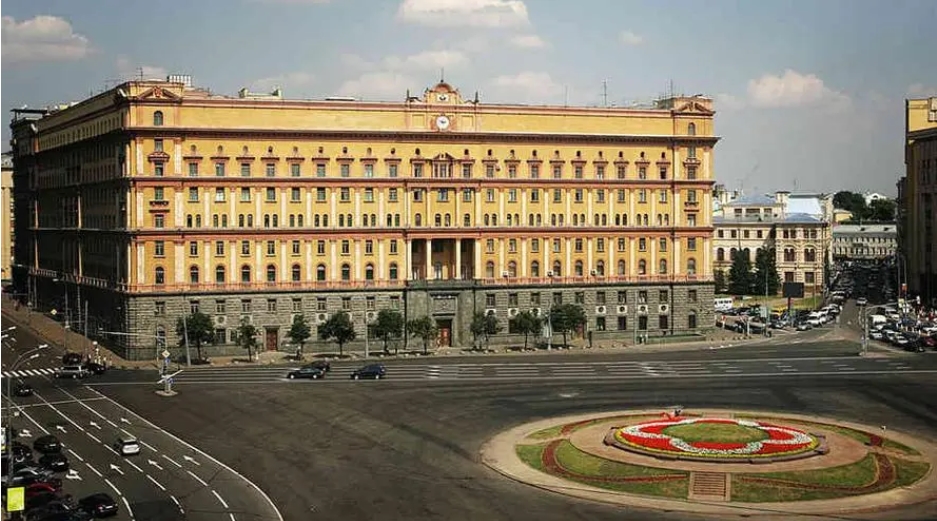 1997年，俄顶尖专家叛逃，俄发布全球追杀令，普京真的会放过他？