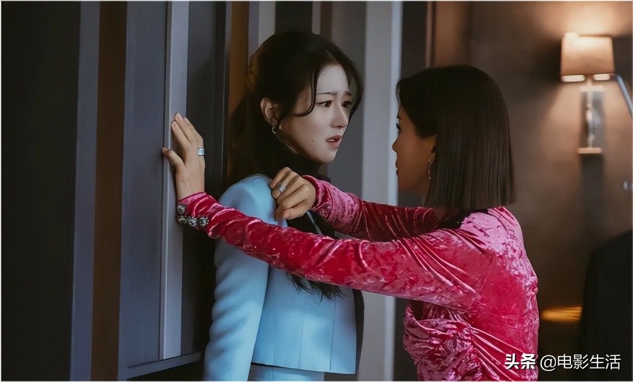 收视8%！《顶楼》后又一狗血神剧，疯批美人复仇，一集比一集刺激