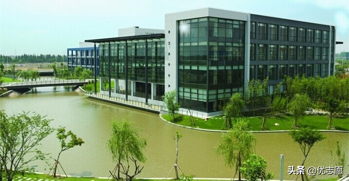 复旦大学和上海交通大学谁的本科实力更强，快来了解