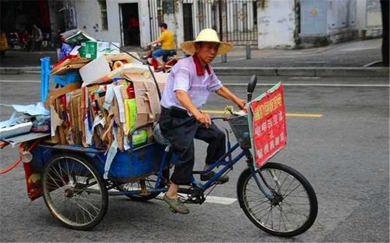 城市里，街头巷尾的小生意，有哪些都能挣大钱的？