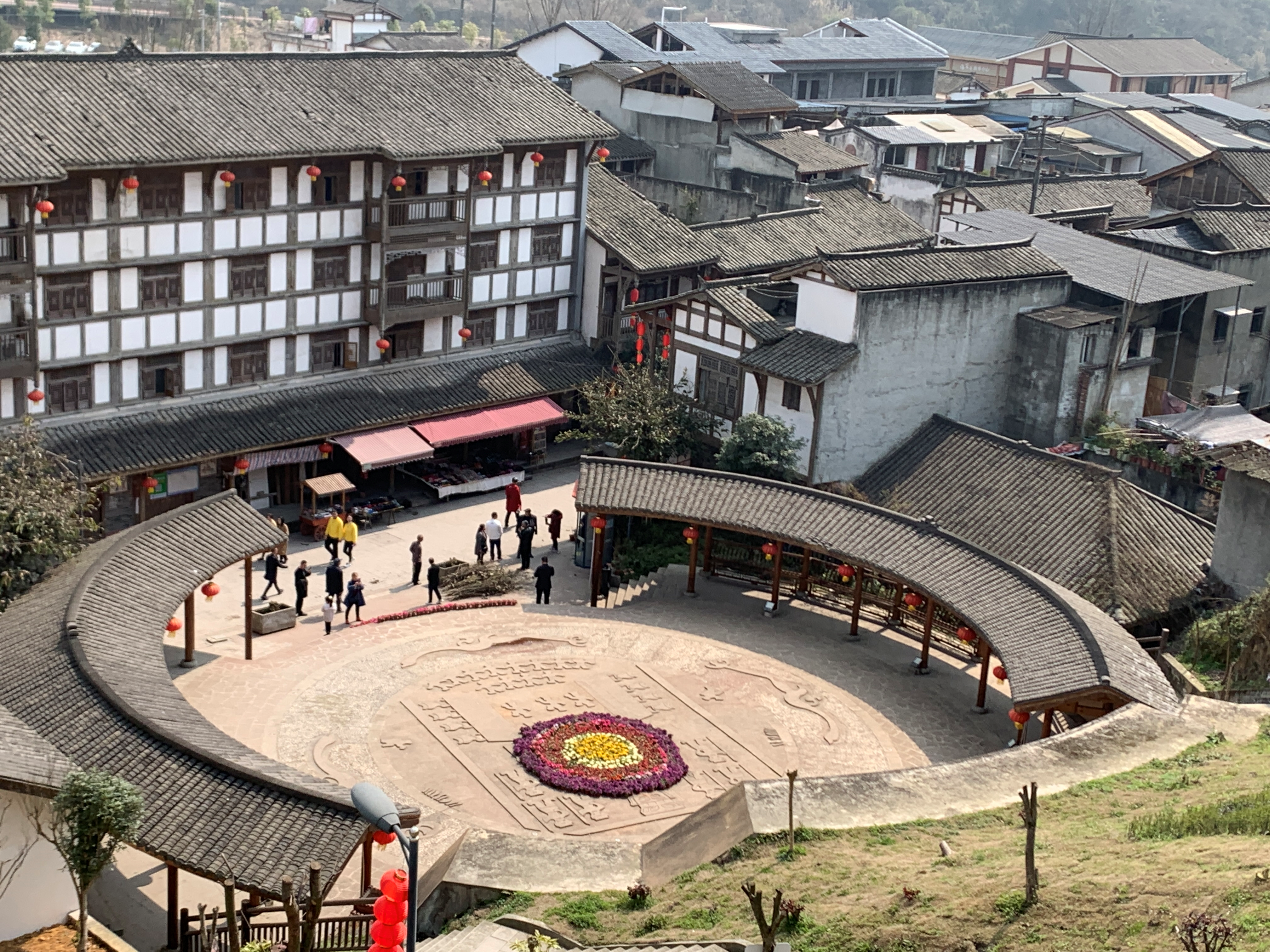 成都周边周末亲子游 逛古镇品美食 游竹海