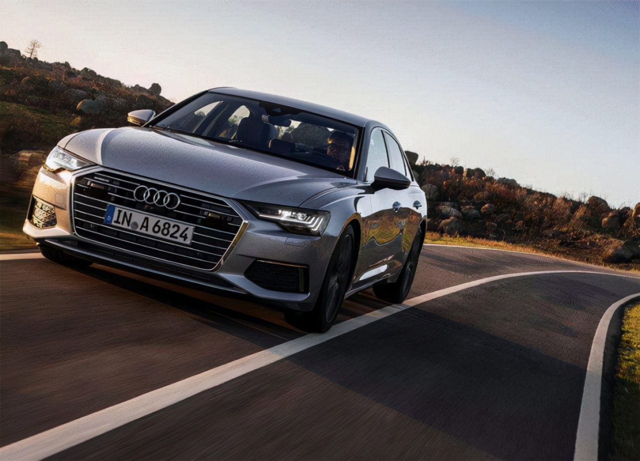 比宝马5系还便宜1万，奥迪A7L摆明要跟A6L过不去