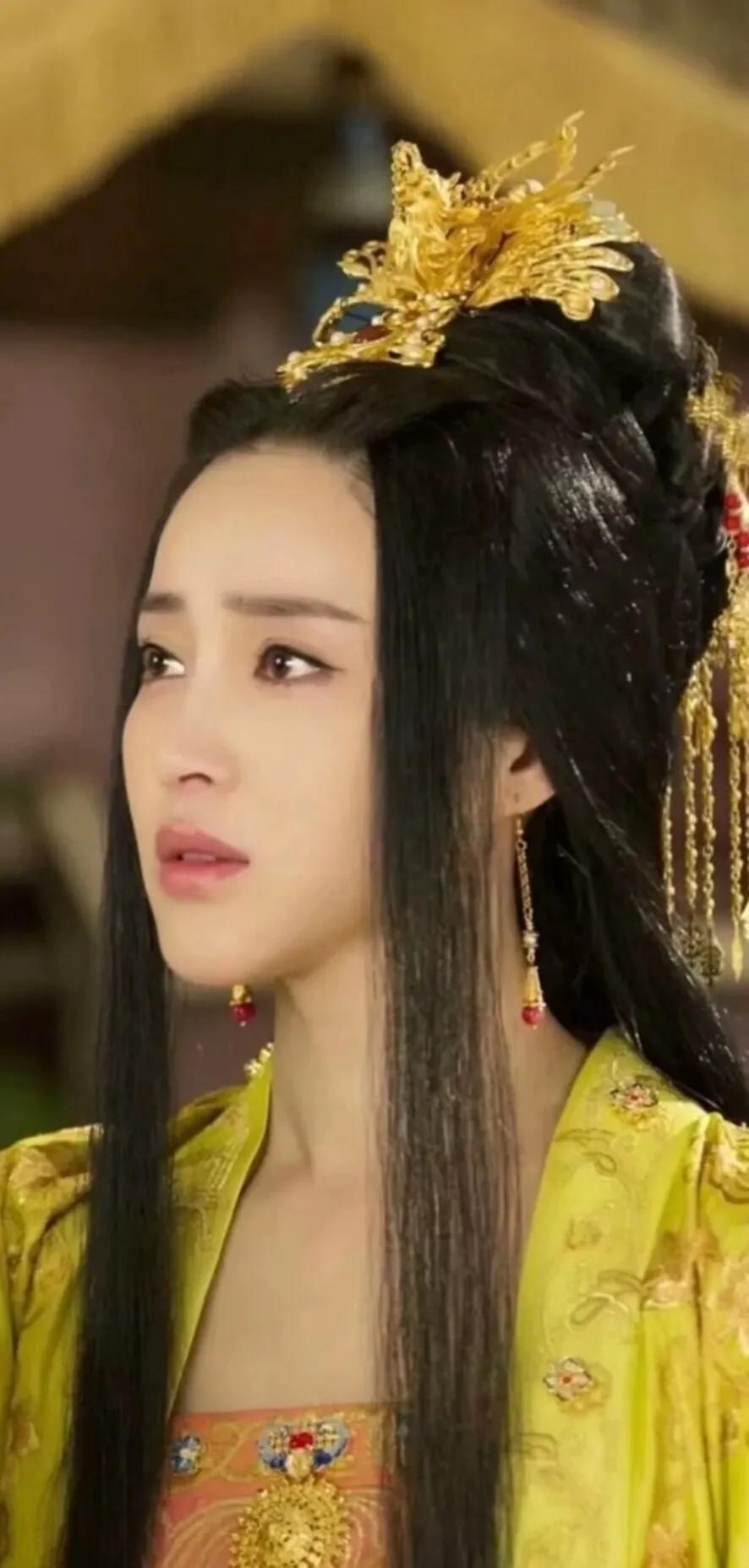 甘婷婷古装扮相还挺美的