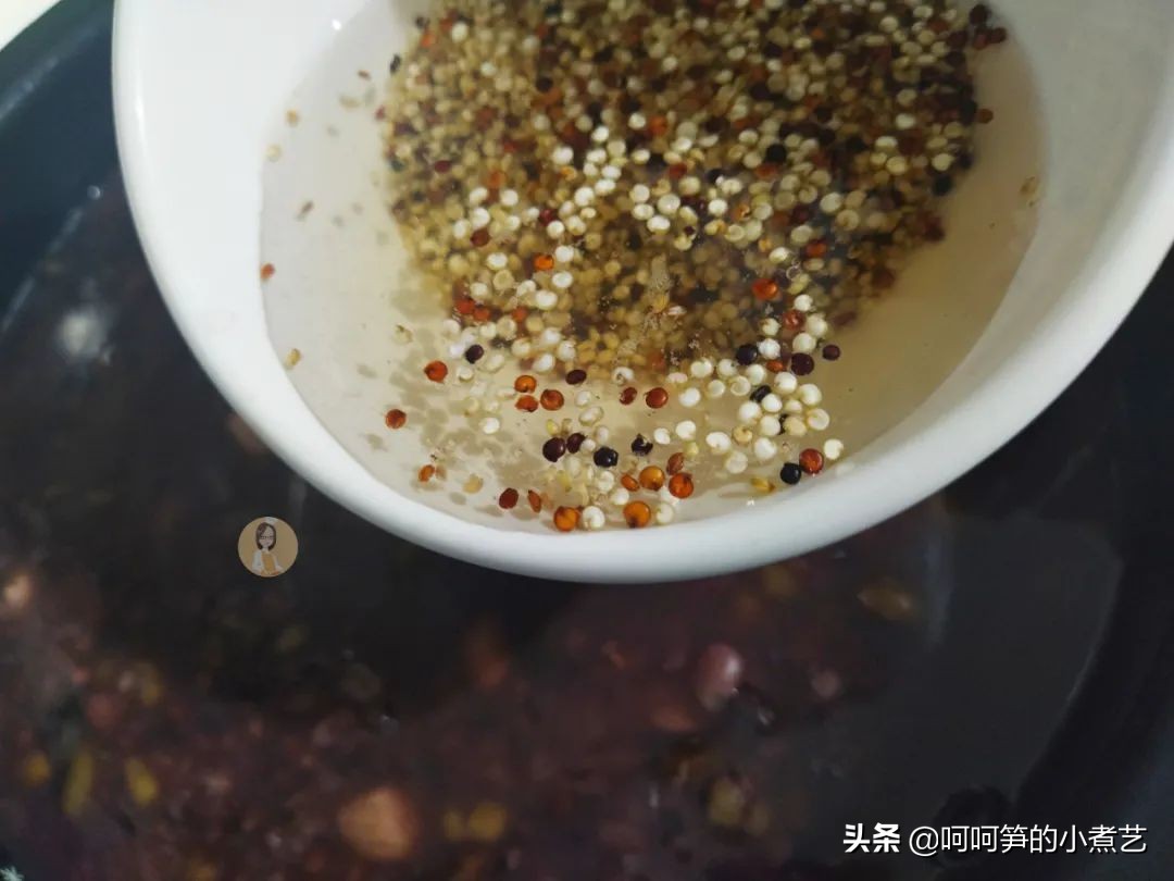 腊八到，香浓黏稠的腊八粥，温暖又治愈，甜党咸党你是哪一党？