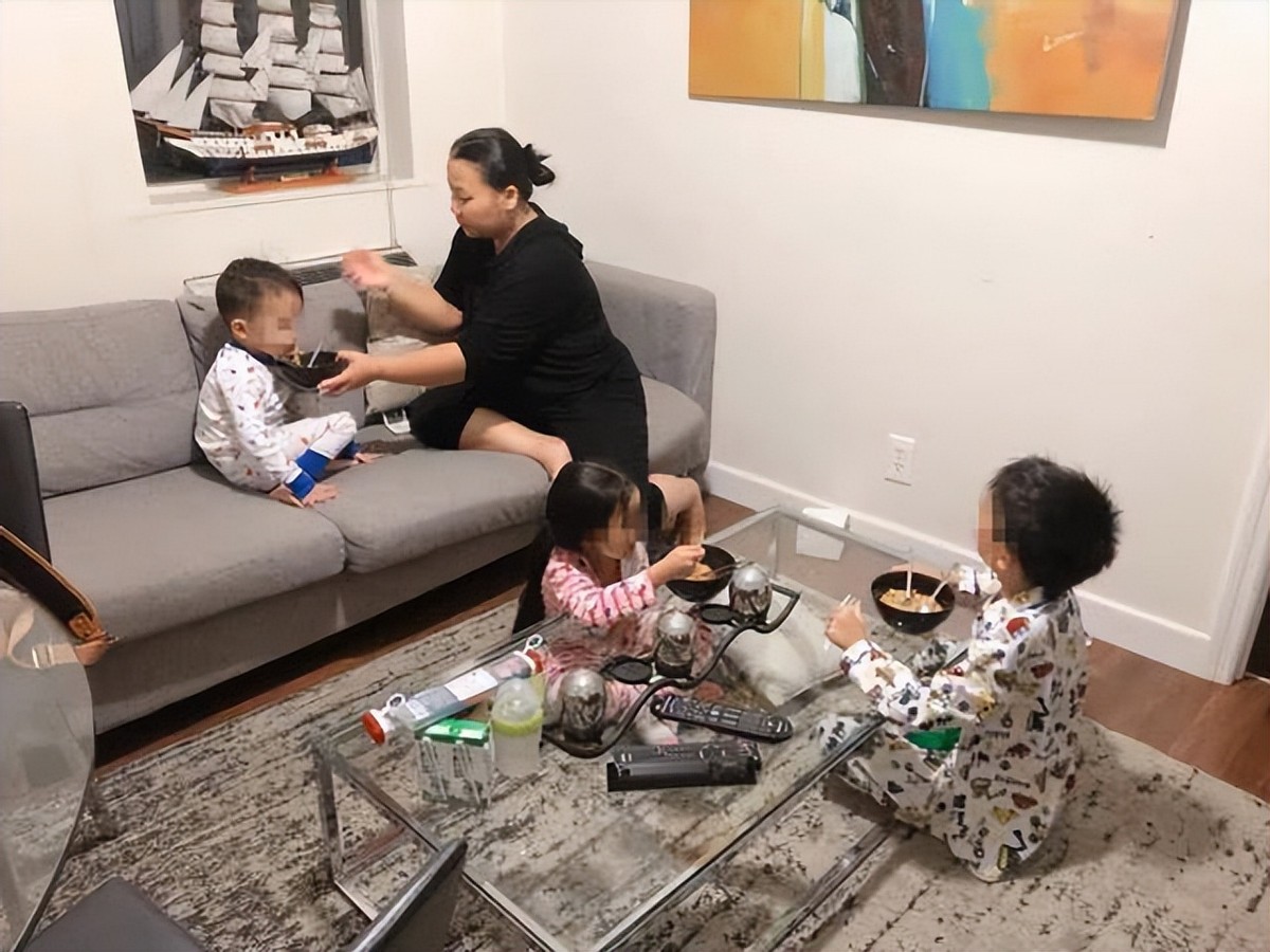 越南女保姆在明星家工作10年，常与明星一家出国旅游住高档酒店