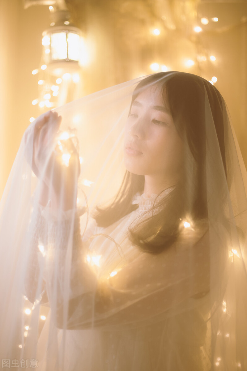 女生因为对象是城市户口，而自己是农村户口，总感到自卑