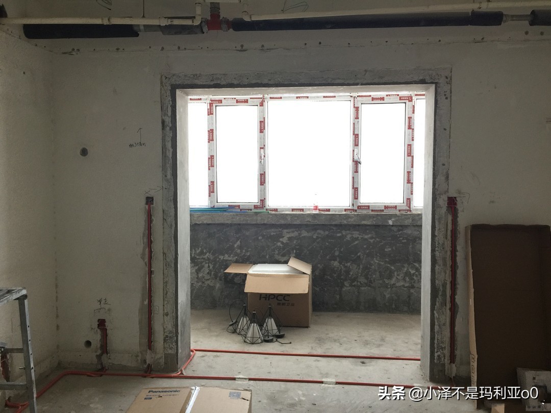 家装经验谈，70平米老破小改造记——篇一：老房拆旧和水电改造
