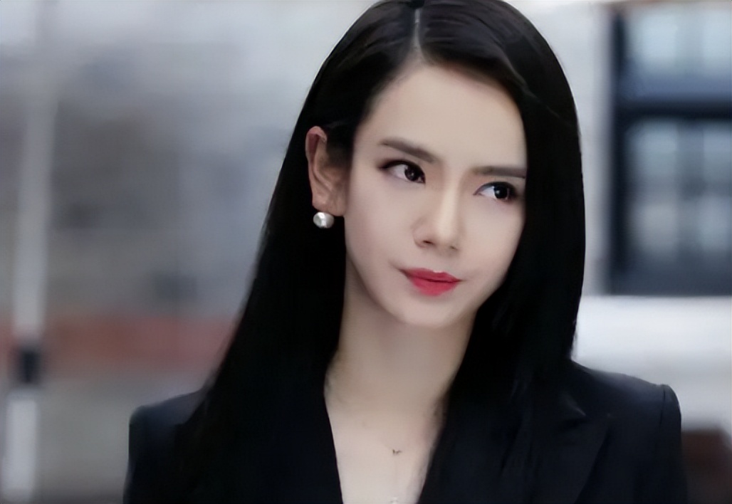 给“公主演得最好的10个演员”排个名，戚薇倒数，赵丽颖仅排第五