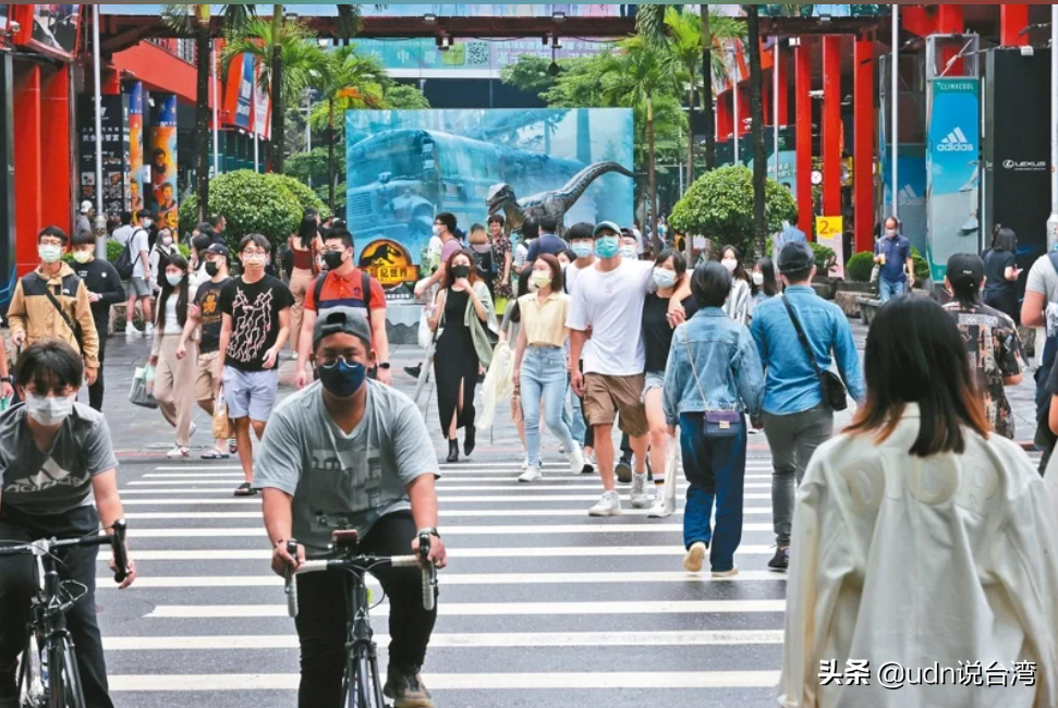 台湾今年中重症累计破万例 疫情仍北降南升