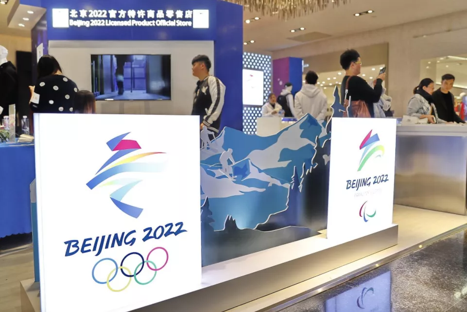 冰墩墩有多火?谷爱凌爱不释手,摩纳哥亲王求“买一赠一”