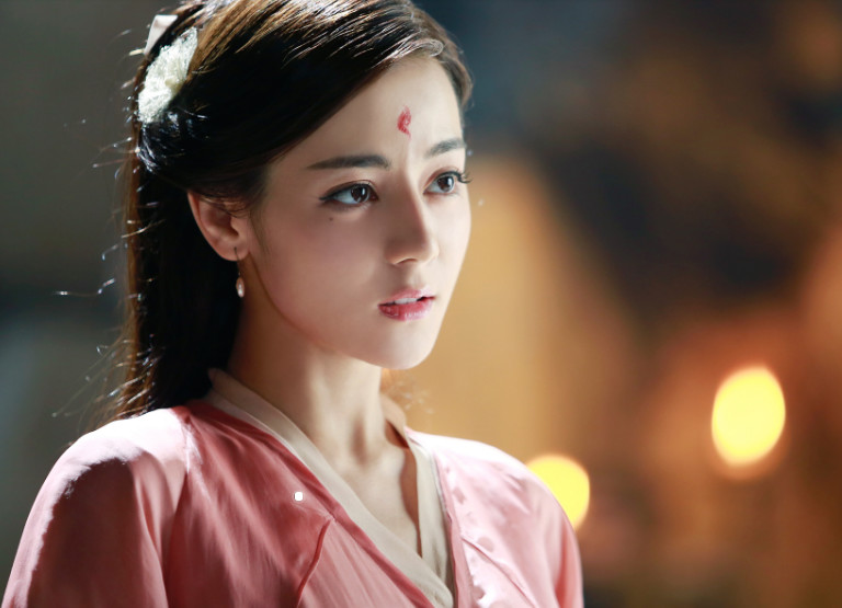 意外被上戏录取,26岁拿大满贯史无前例,迪丽热巴的开挂人生