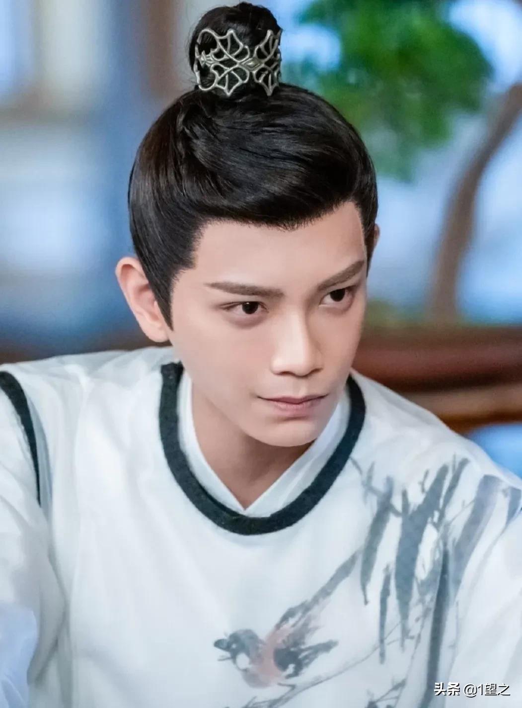 丁禹兮古装扮相莫名有点小迷人#传闻中的陈芊芊——韩烁