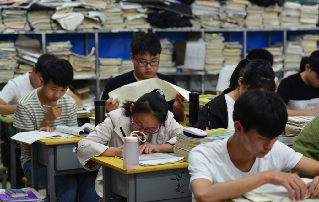2022或将成为“最难高考年”？学生需做好准备，两个问题需重视