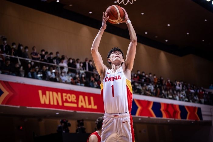 2023年篮球世界杯：尝试突破血统思维的中国男篮！