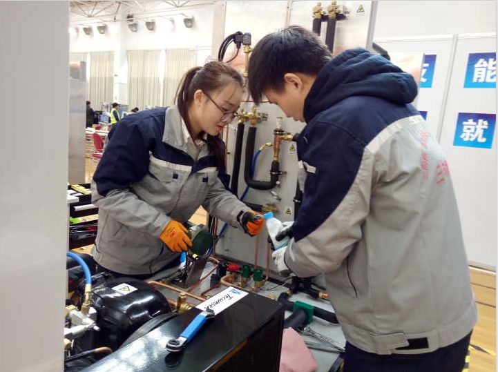 春招课程表已出，你会选择什么专业：那些被人看不起的往往最吃香