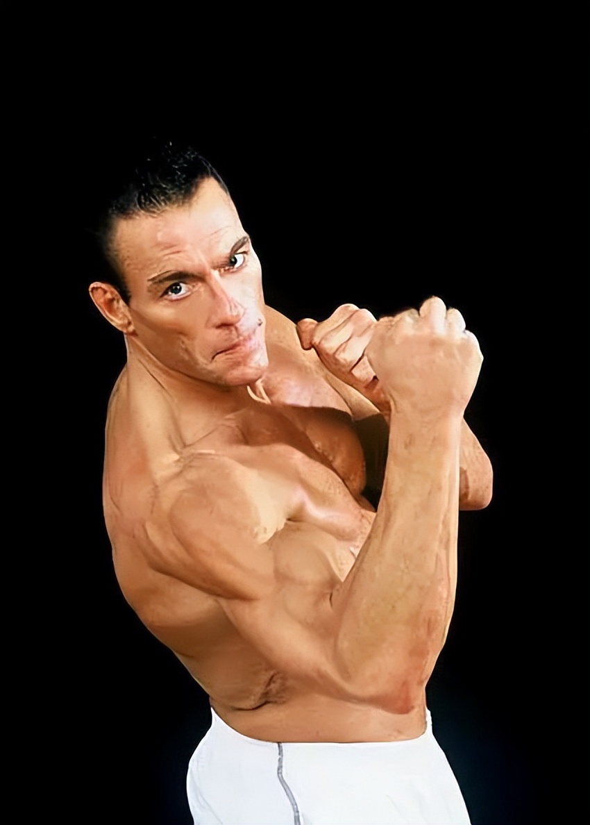 充满力量感的尚格云顿，始终是很多人心中最劲爆的动作巨星