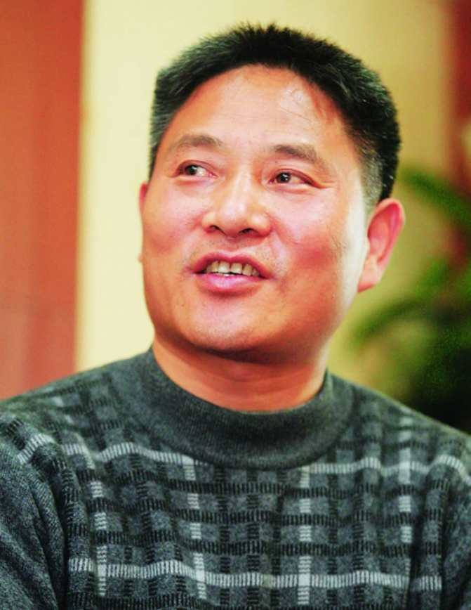 入殓师许康飞：10小时修复碎石机中的遗体，21岁女大学生拜他为师