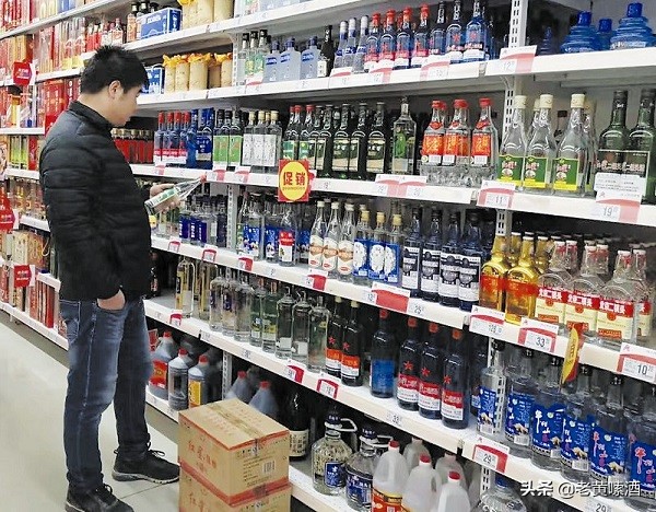 3款长相又丑又怪的纯粮酒，长期在超市吃灰！老酒鬼：没卖相可惜