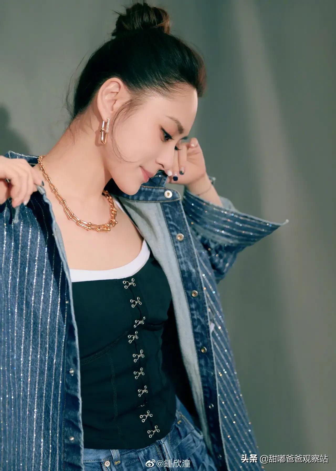 阿娇瘦了，刚刚发了一组美照