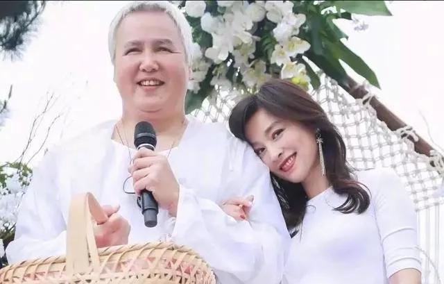 艺人诈捐风波起，演艺圈哀嚎声四起。