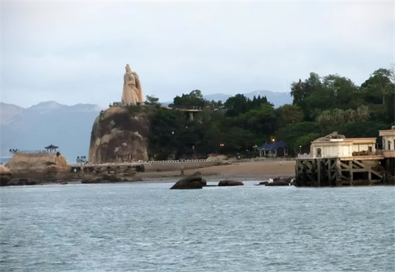 金門島,距離廈門僅2公里,島上現在怎麼樣?