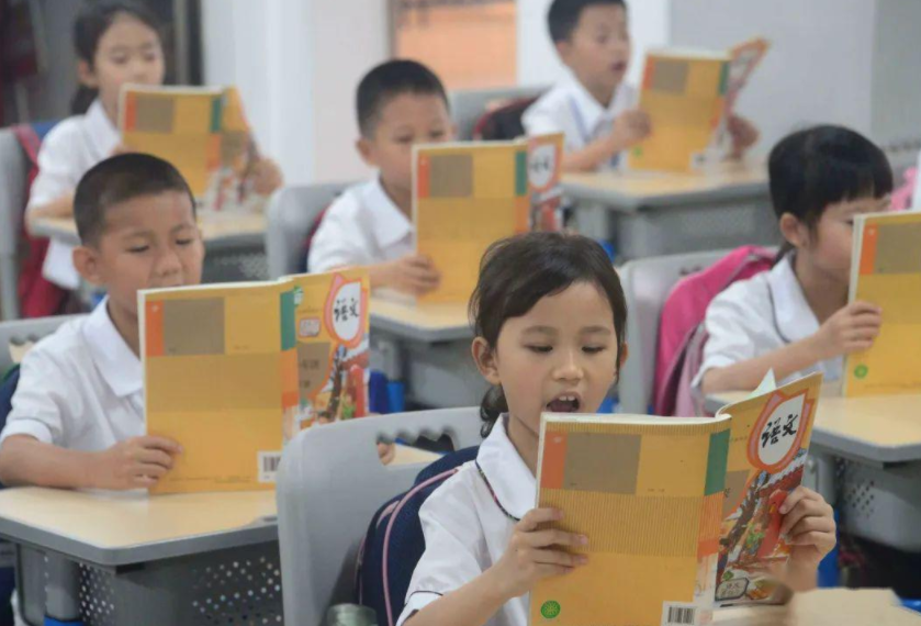 教育部下发通知，将改变一年级教学模式，预计2022年秋季开学实行