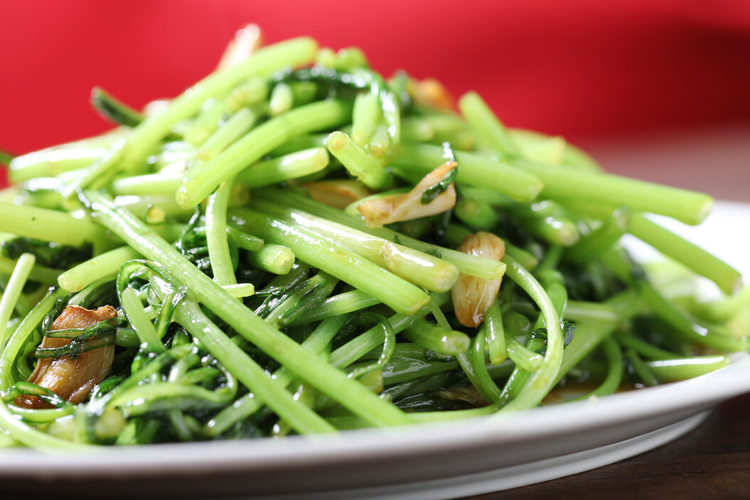 超市看到“皇帝菜”，2块一斤多买点，鲜嫩爽脆，助消化睡得香