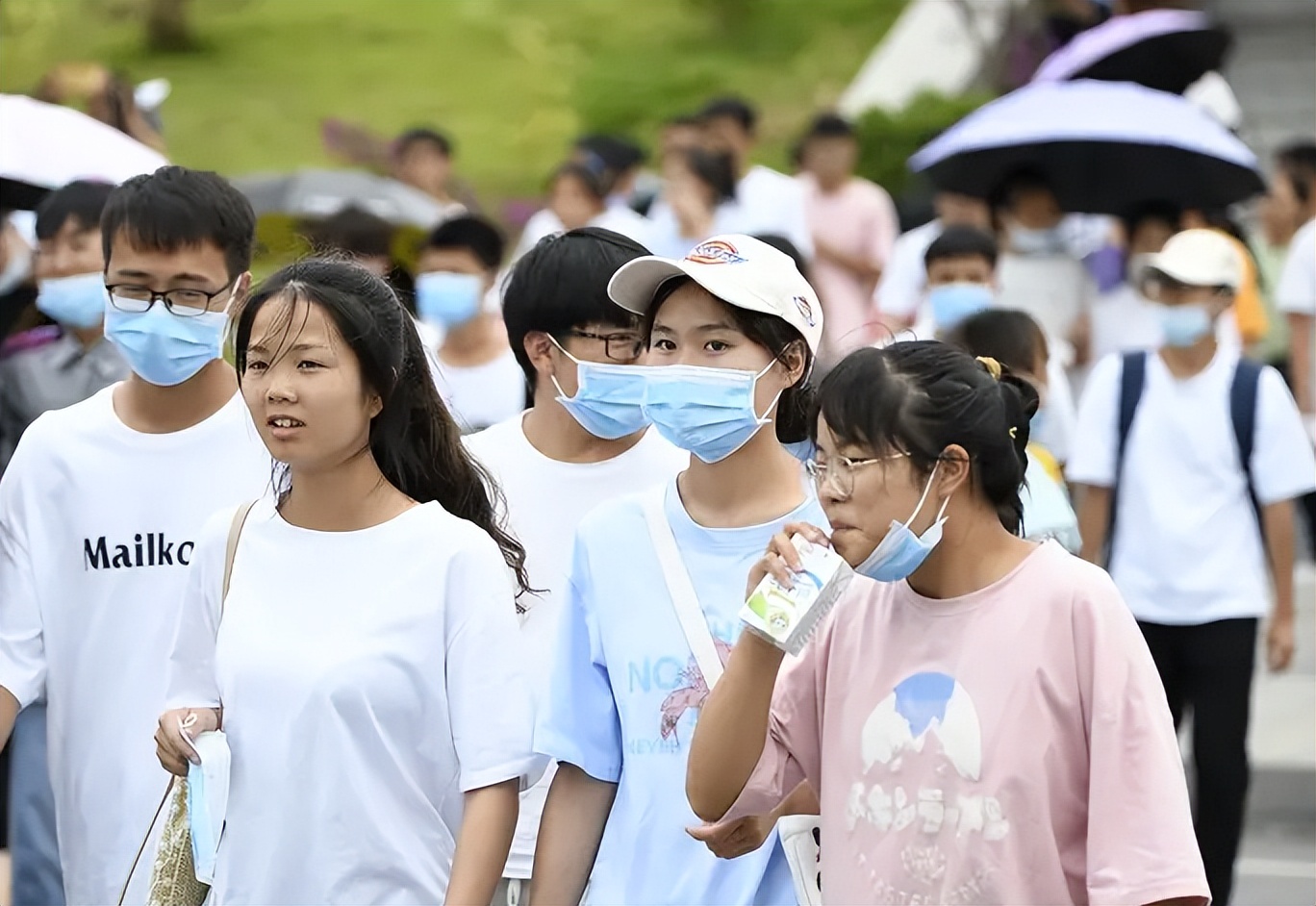 全国大学数量（中国大学共有8大等级）