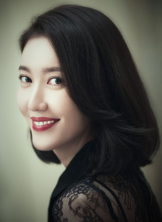 不傍大款、不传绯闻，个个冰清玉洁，这8位圈内女演员太难得了