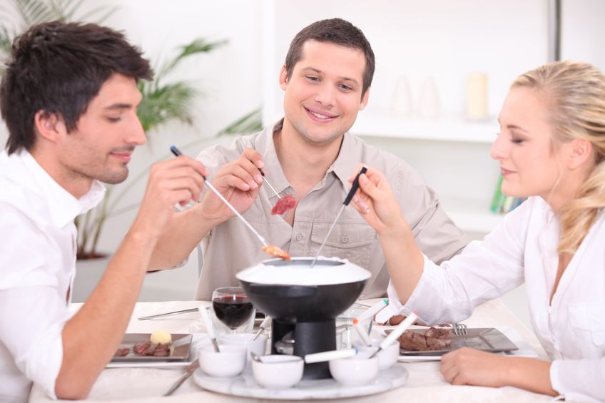 饭前用开水烫碗筷真的能有效杀菌？答案与你想得并不同，不妨看看