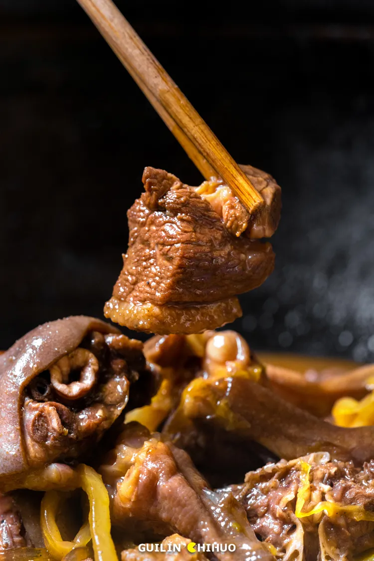 铁锅炖鱼贴饼子,铁锅炖鱼贴饼子怎么做