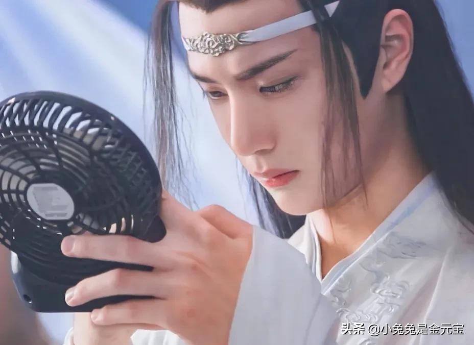 真的白瓷娃娃，中国风的王一博