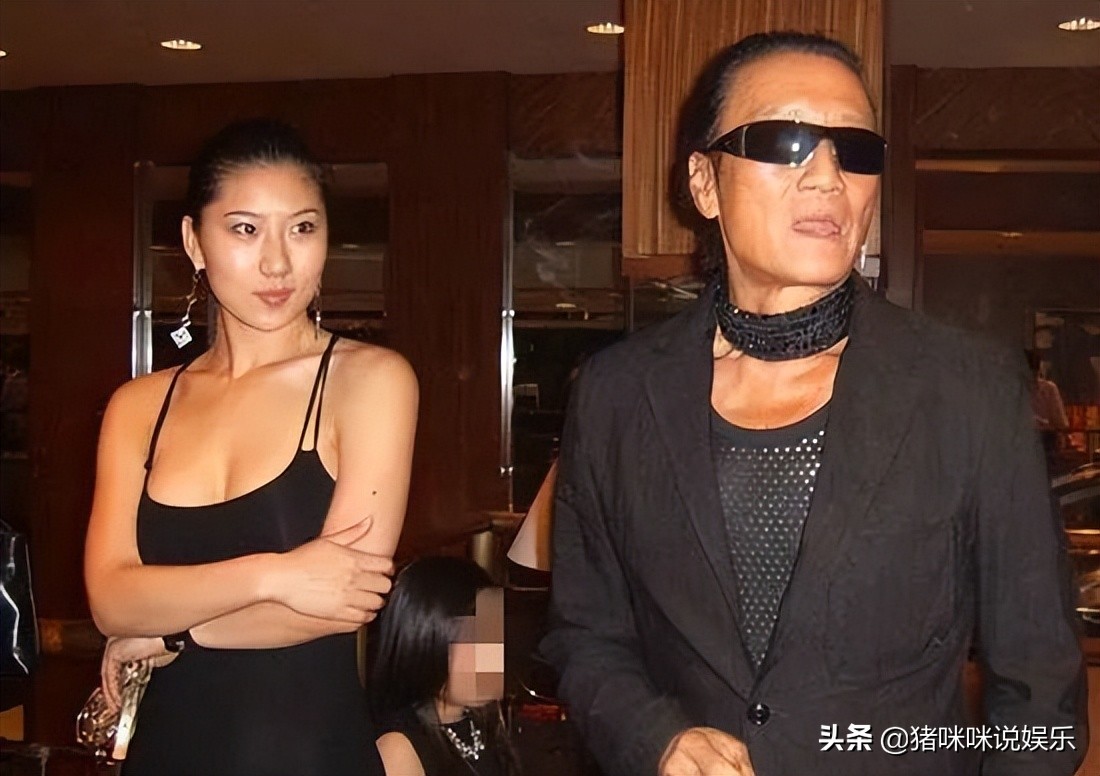 四哥谢贤以86岁高龄捧影帝，风光背后藏着老年生活的孤独落寞