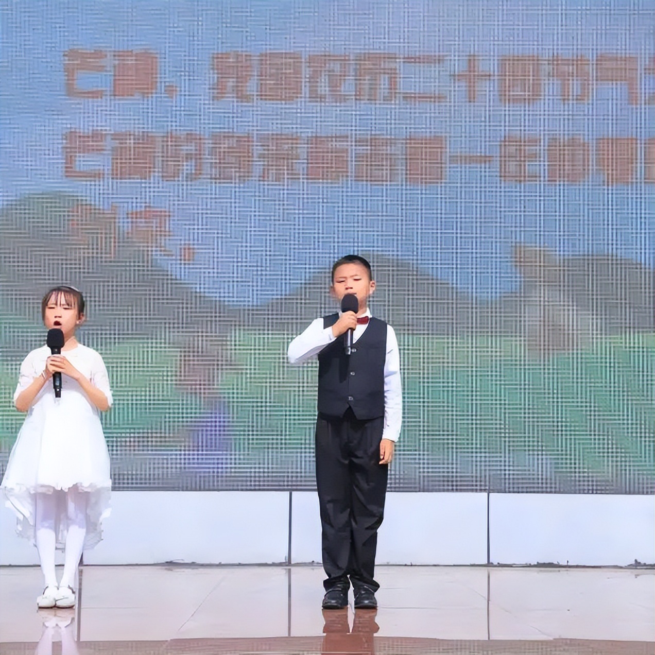 播种希望，收获美好｜南湖小学开展“芒种”主题国旗下展演活动