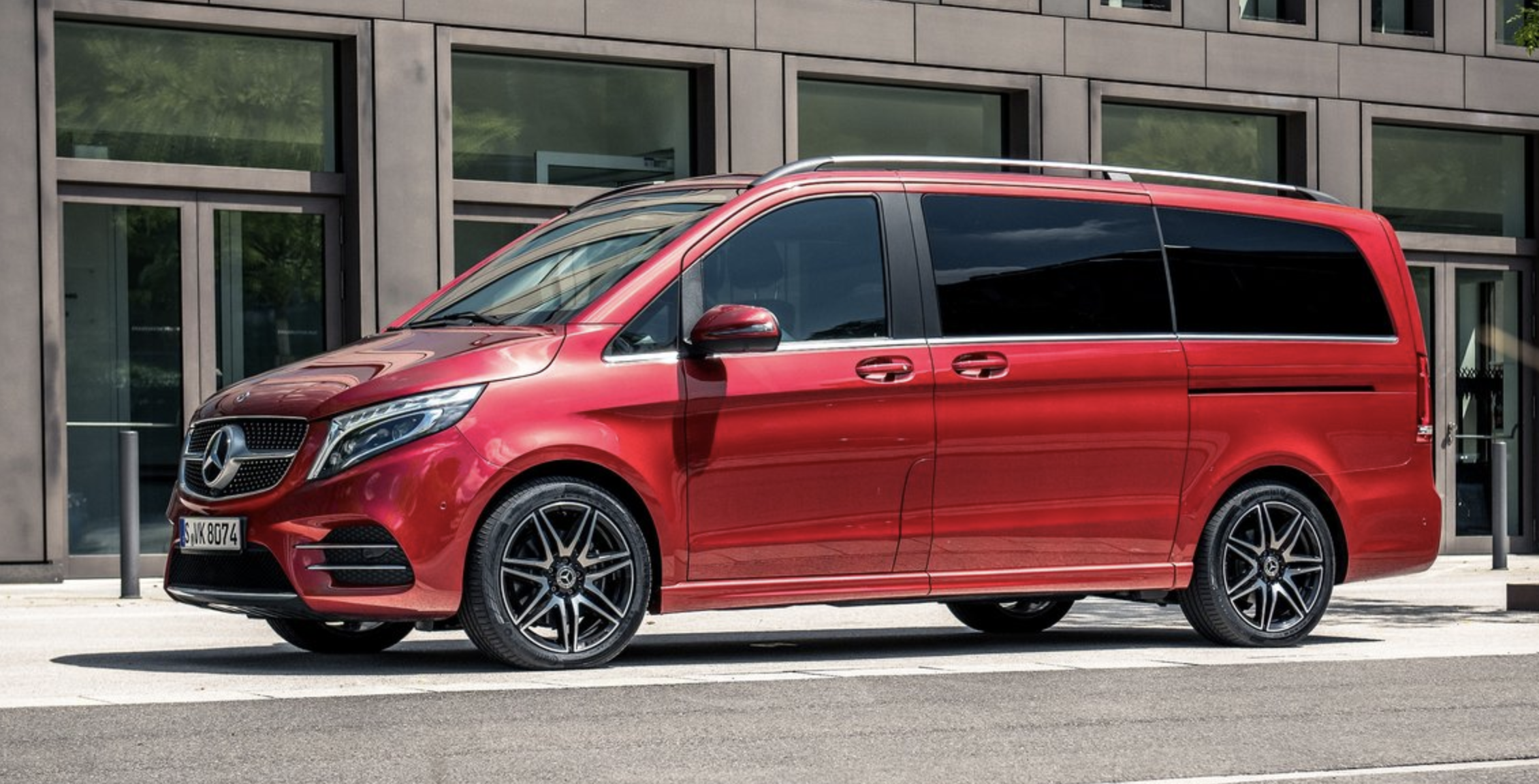 大奔是哪个国家的「大奔是哪个国家的品牌汽车呢」