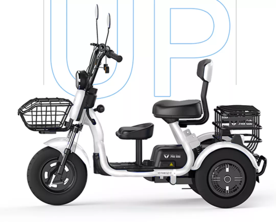 雅迪,爱玛发布2款接娃三轮车,自带儿童座椅,全国能上牌