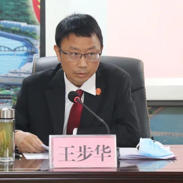 略阳法院召开贯彻落实全市法院院长会暨党风廉政建设和反腐败工作会议精神专题会议