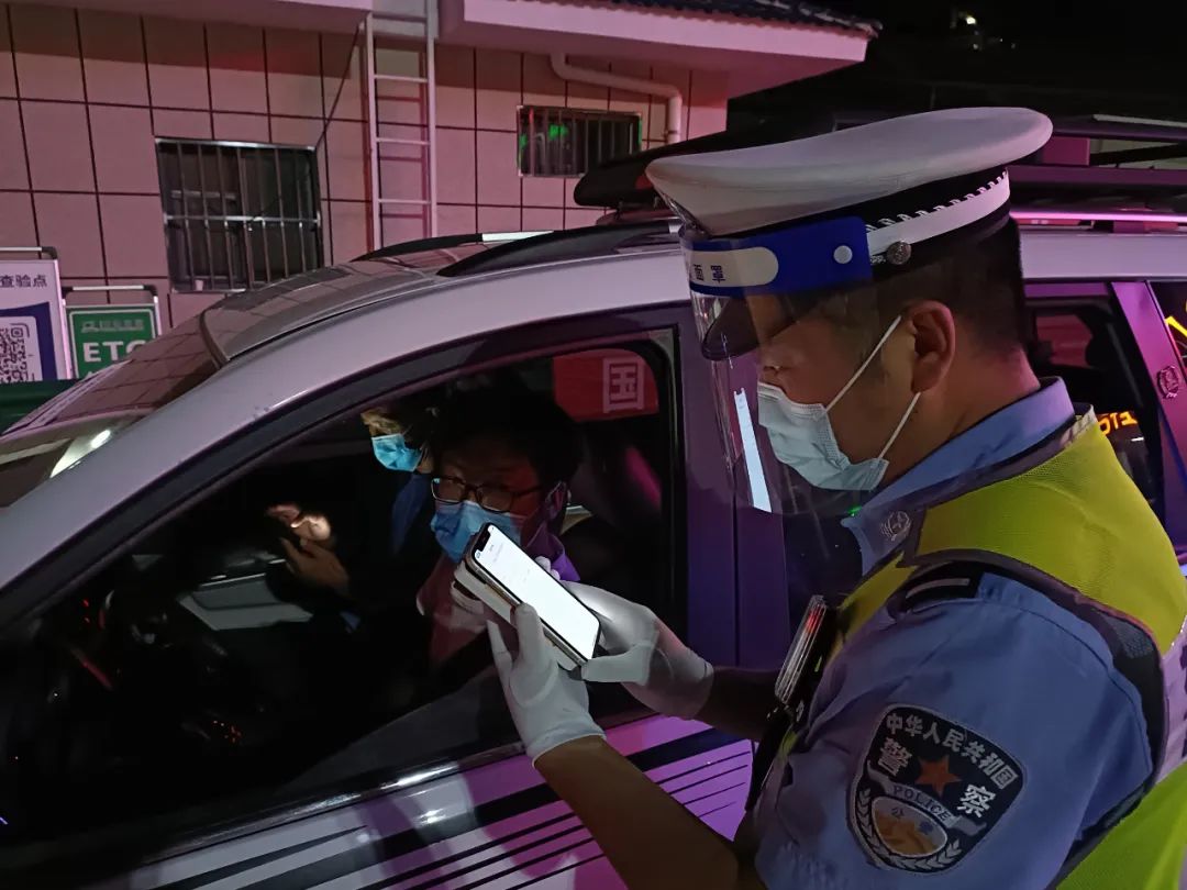 闻令而动！天水公安交警24小时坚守在疫情防控第一线