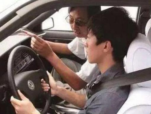 4月1日起，考驾照推出“自学直考，省时又省钱受驾驶人欢迎