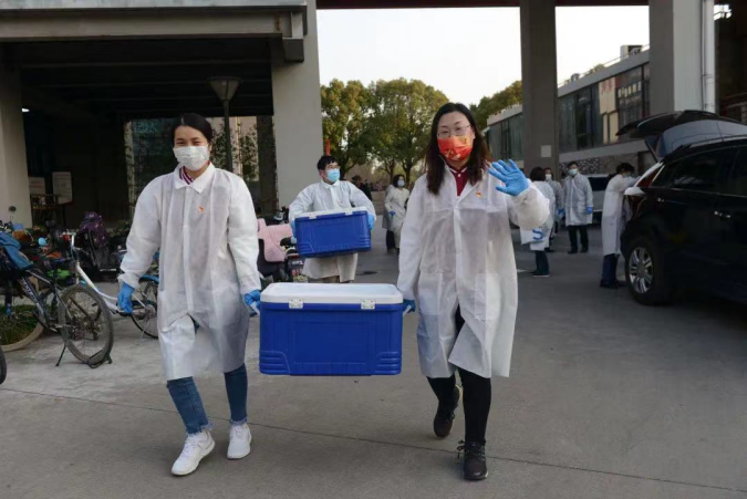 院士送盒饭！“史上最卷外卖天团”火了