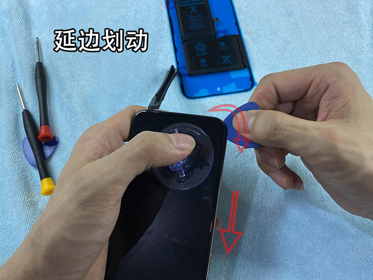 iPhone XS MAX更换大容量电池，续航直接翻倍，看完你也可以自己换