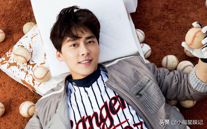 盘点“歪嘴杀”的13位明星，个个惊艳到糖分超标，帅到心坎里了