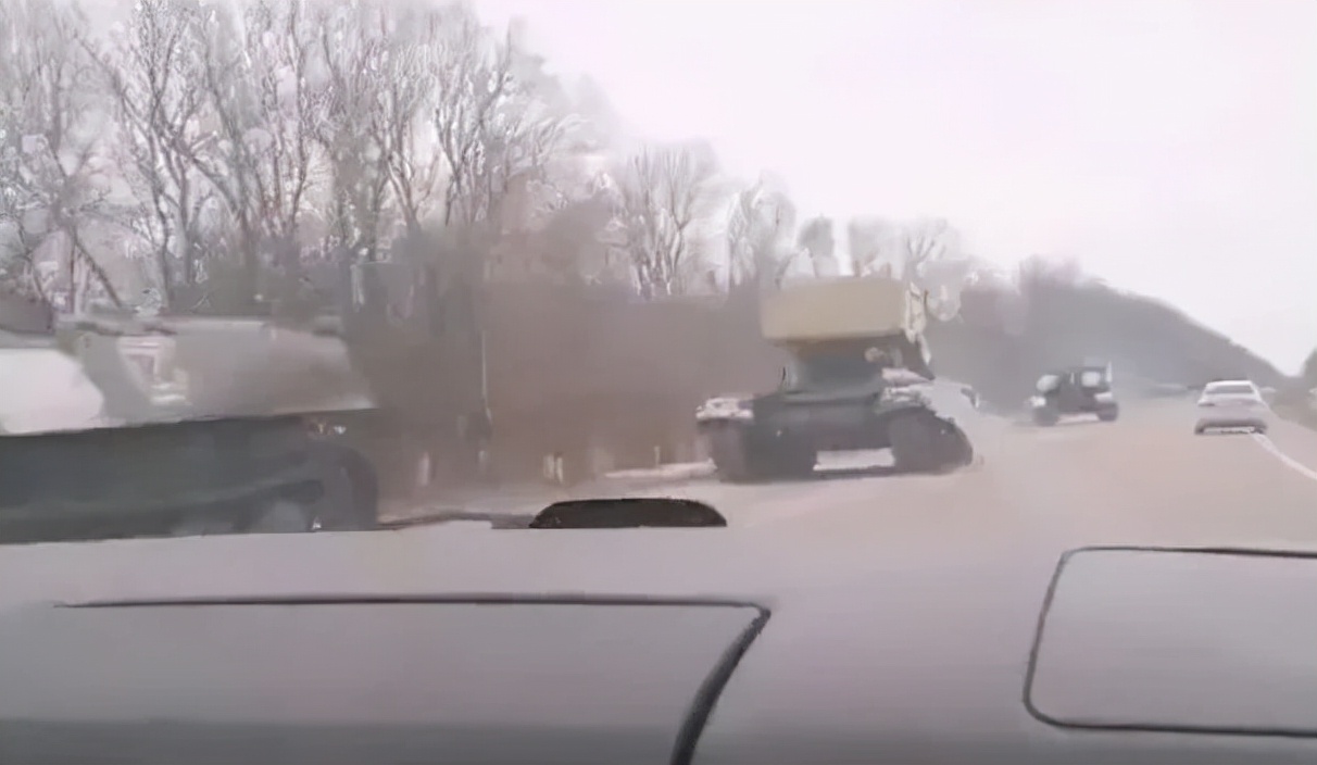 ����˹��ŭ������Ȩ���⶯����������������һ�����������¶��ڣ�