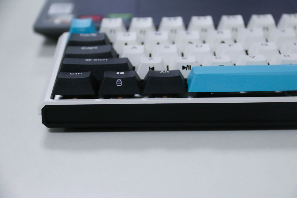 杜伽K330W Plus三模机械键盘，指尖跳动，客制化颜值担当
