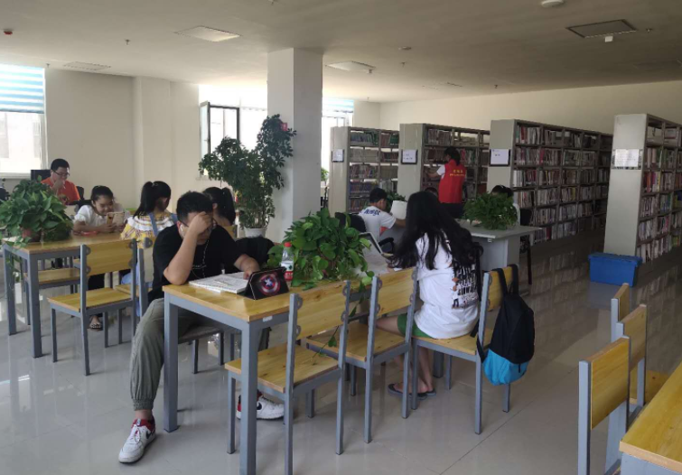 大学生迎来“新改革”，毕业难度再提升，预计2022年全面实行