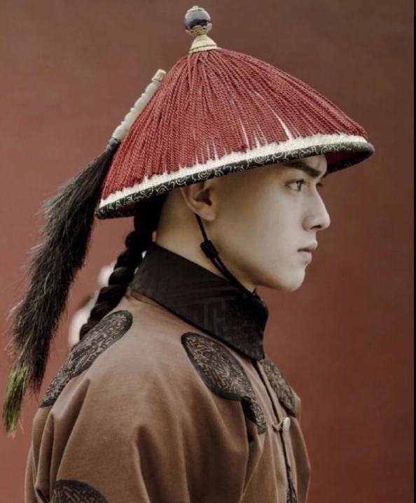 傅恒：6年连升9级，立3大奇功，48岁戛然而逝，乾隆含泪祭英雄